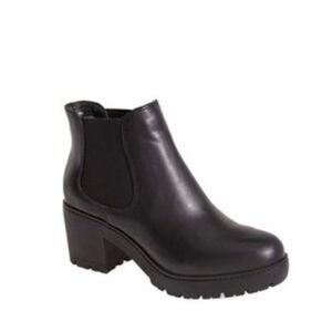 Steve Madden Rumi Black rubber heel, Moto boot bootie size 10